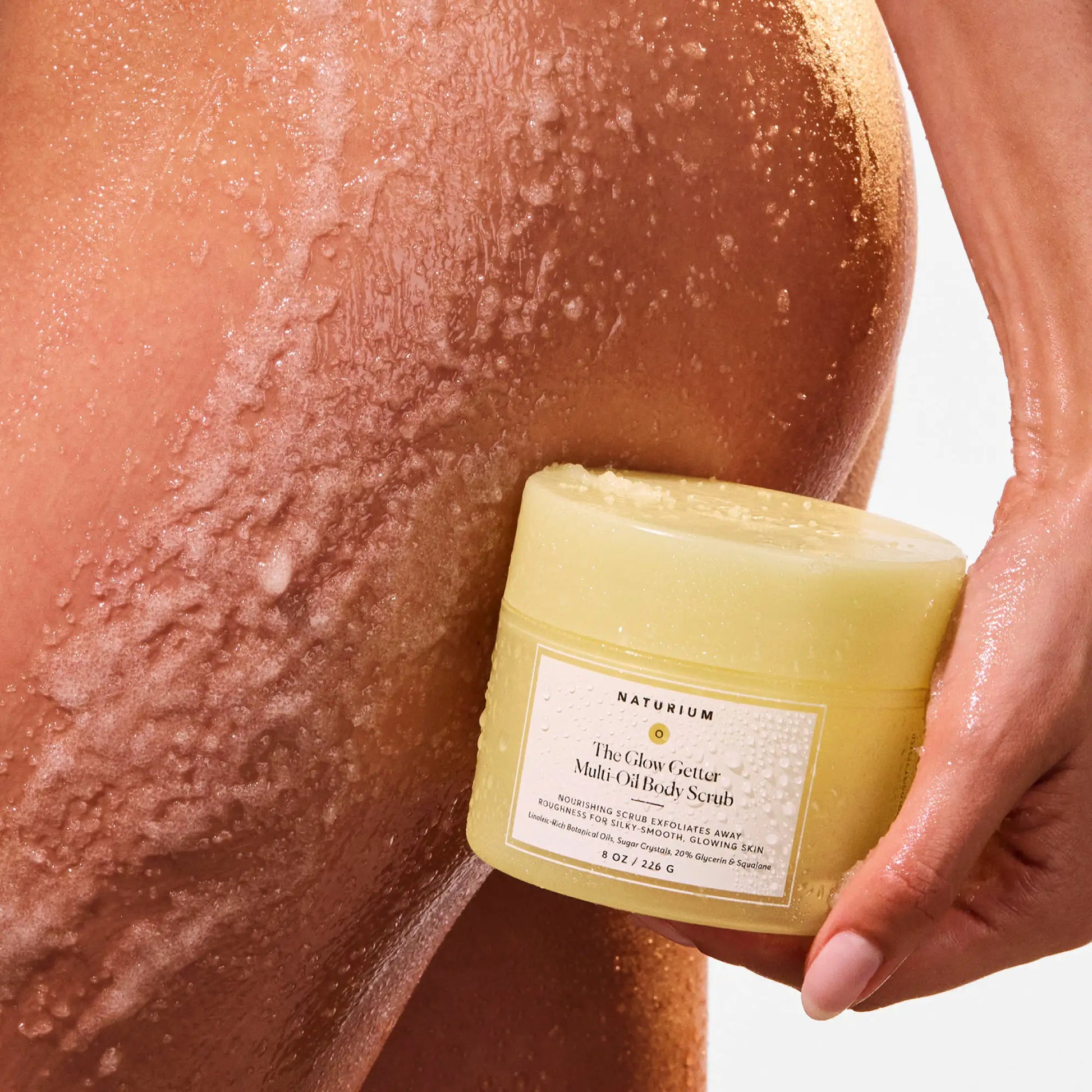 the-glow-getter-multi-oil-body-scrub-z5 NATR-40028-Alt-Image-The_Glow_Getter_Multi-Oil_Body_Scrub-07.webp
